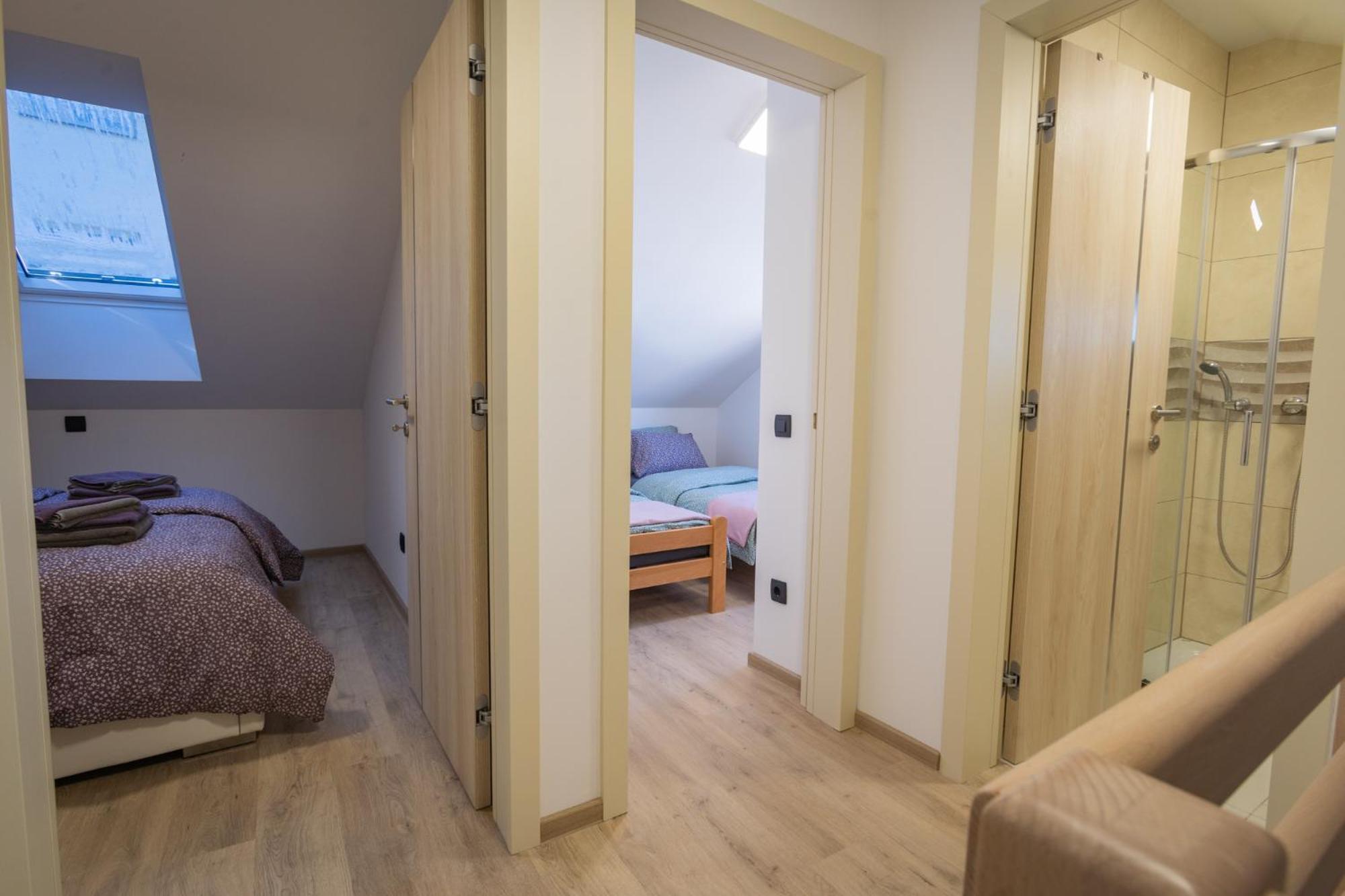 Cuckoo'S Alpine Nest Apartment Lesce  Room photo