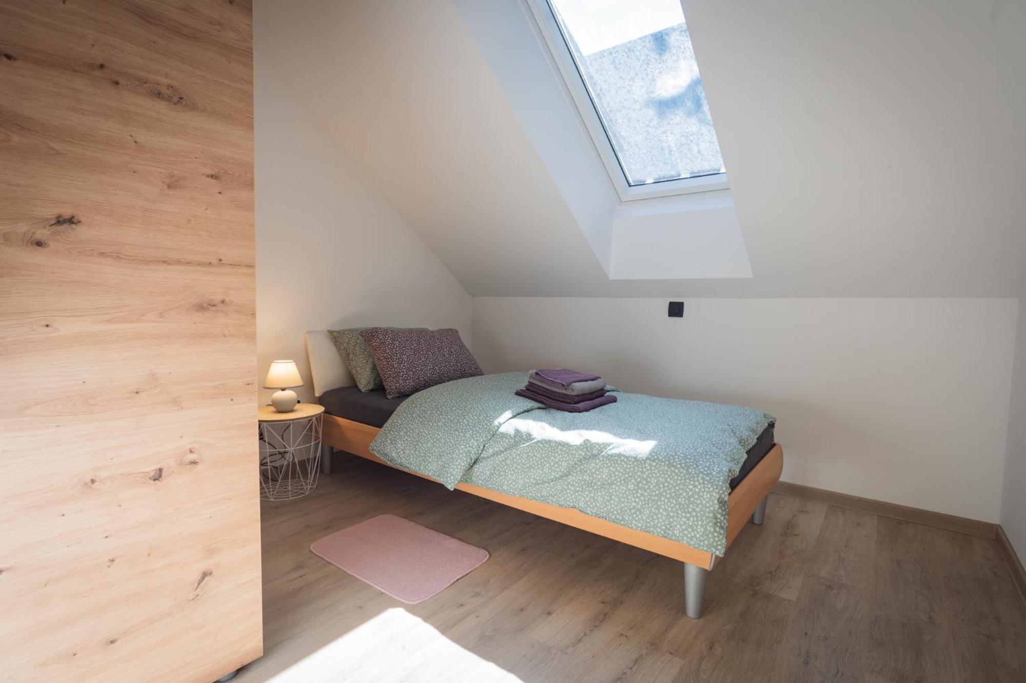 Cuckoo'S Alpine Nest Apartment Lesce  Room photo
